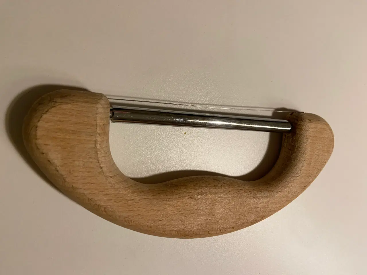 Billede 2 - Osteskærer i træ, håndholdt