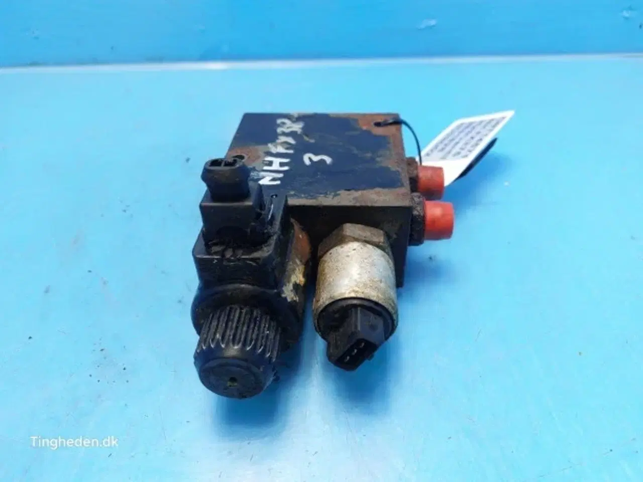 Billede 9 - New Holland FX375 Hydraulikventil 9831828