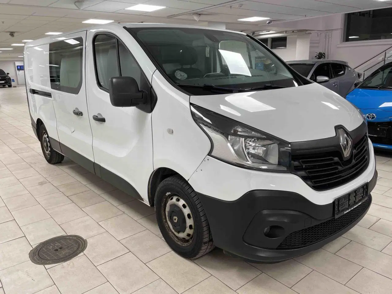 Billede 9 - Renault Trafik halv køl