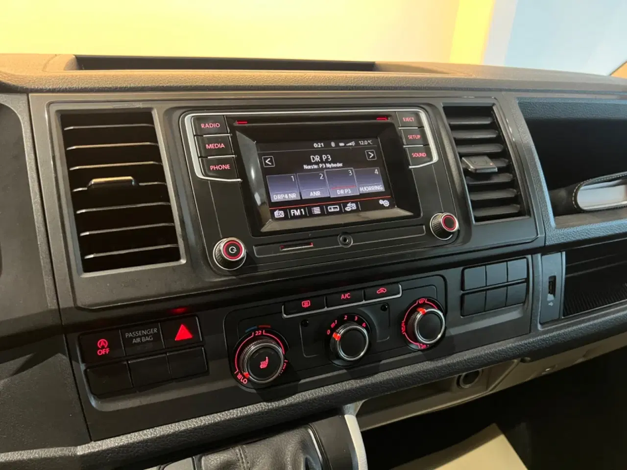 Billede 15 - VW Transporter 2,0 TDi 140 Kassevogn DSG kort