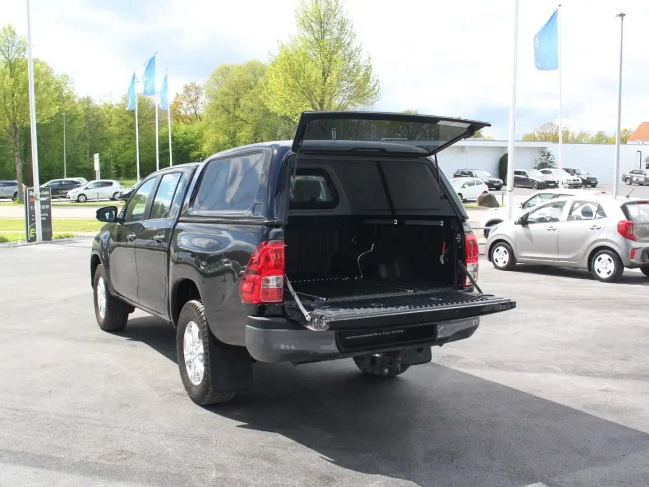 Billede 5 - Toyota HiLux 2,4 D-4D 150 T2 Db.Kab 4x4