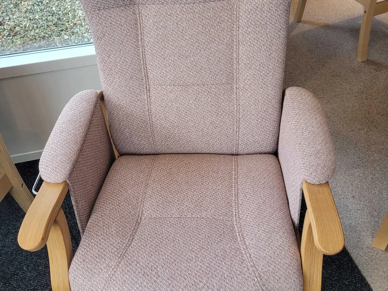 Billede 2 - NY "Sorø Plus" Otiumstol med stof. 
