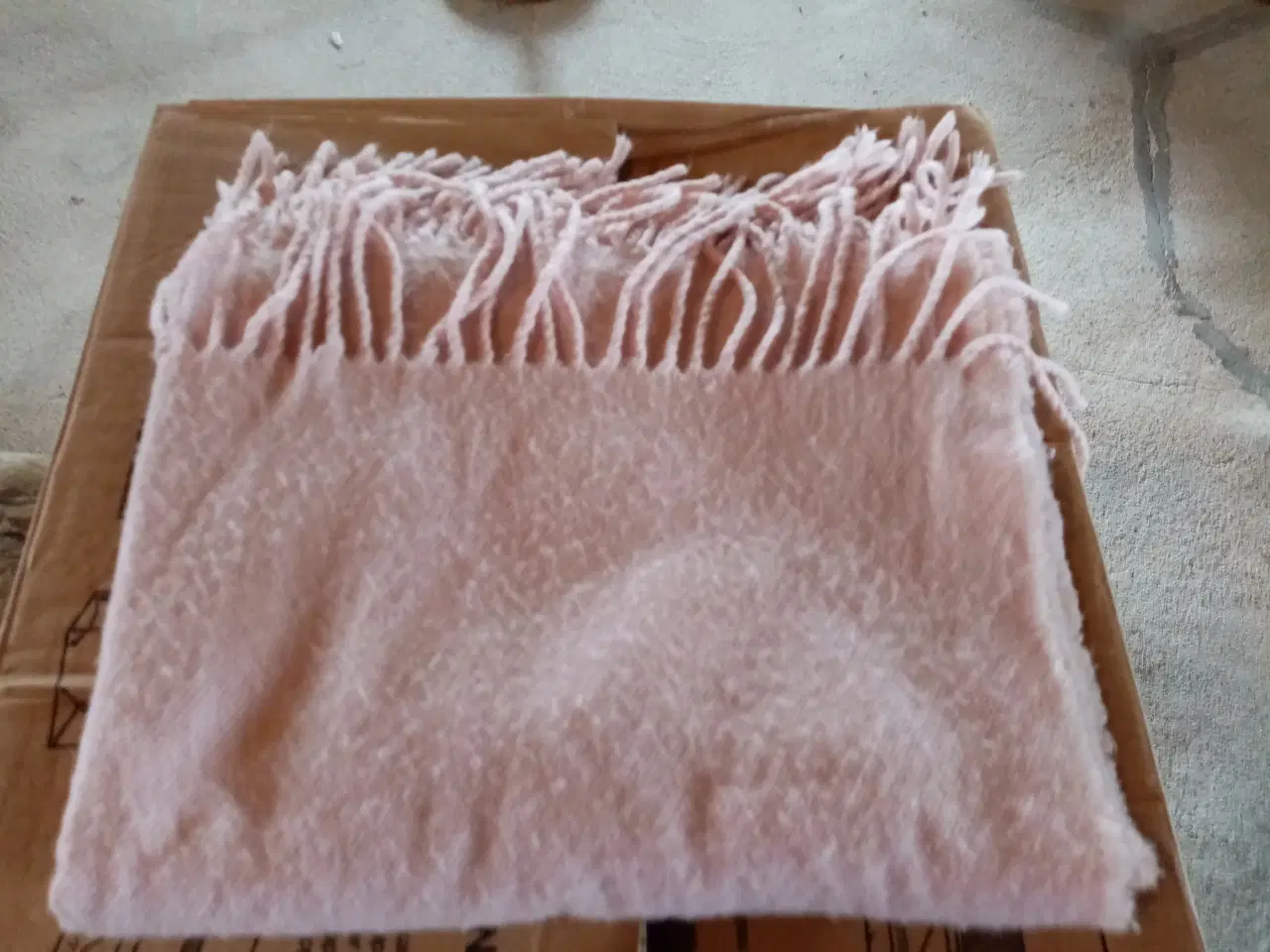 Billede 11 - Forskellige bælter og tørklæder pr stk fra 5 kr