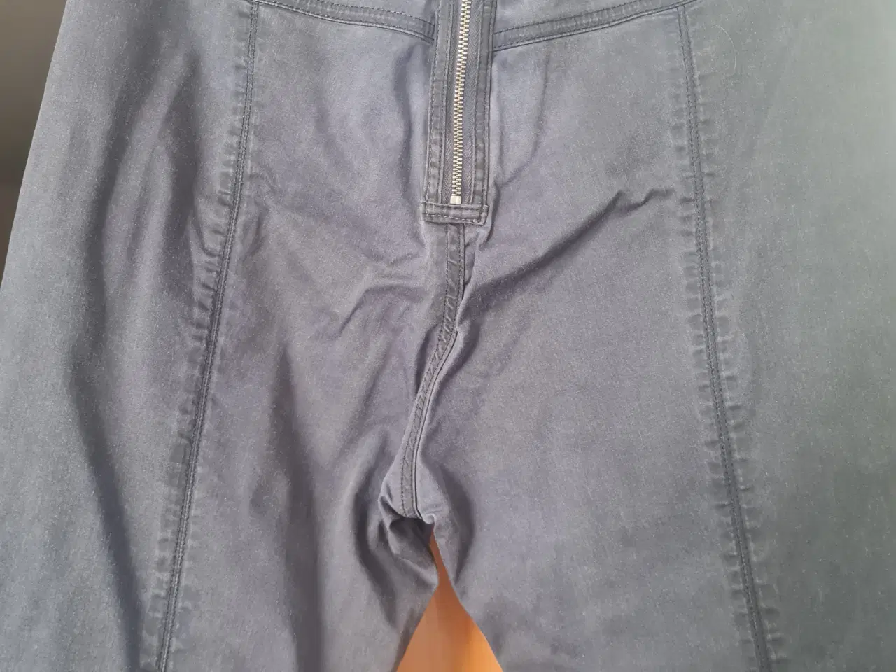Billede 4 - Nye jeans str 44 fra Whiite copenhagen