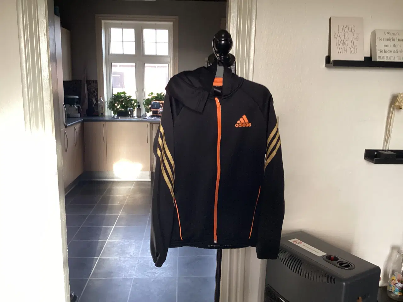 Billede 14 - Hummel/ Adidas Trøjer/ Bukser, Forsk. Str.