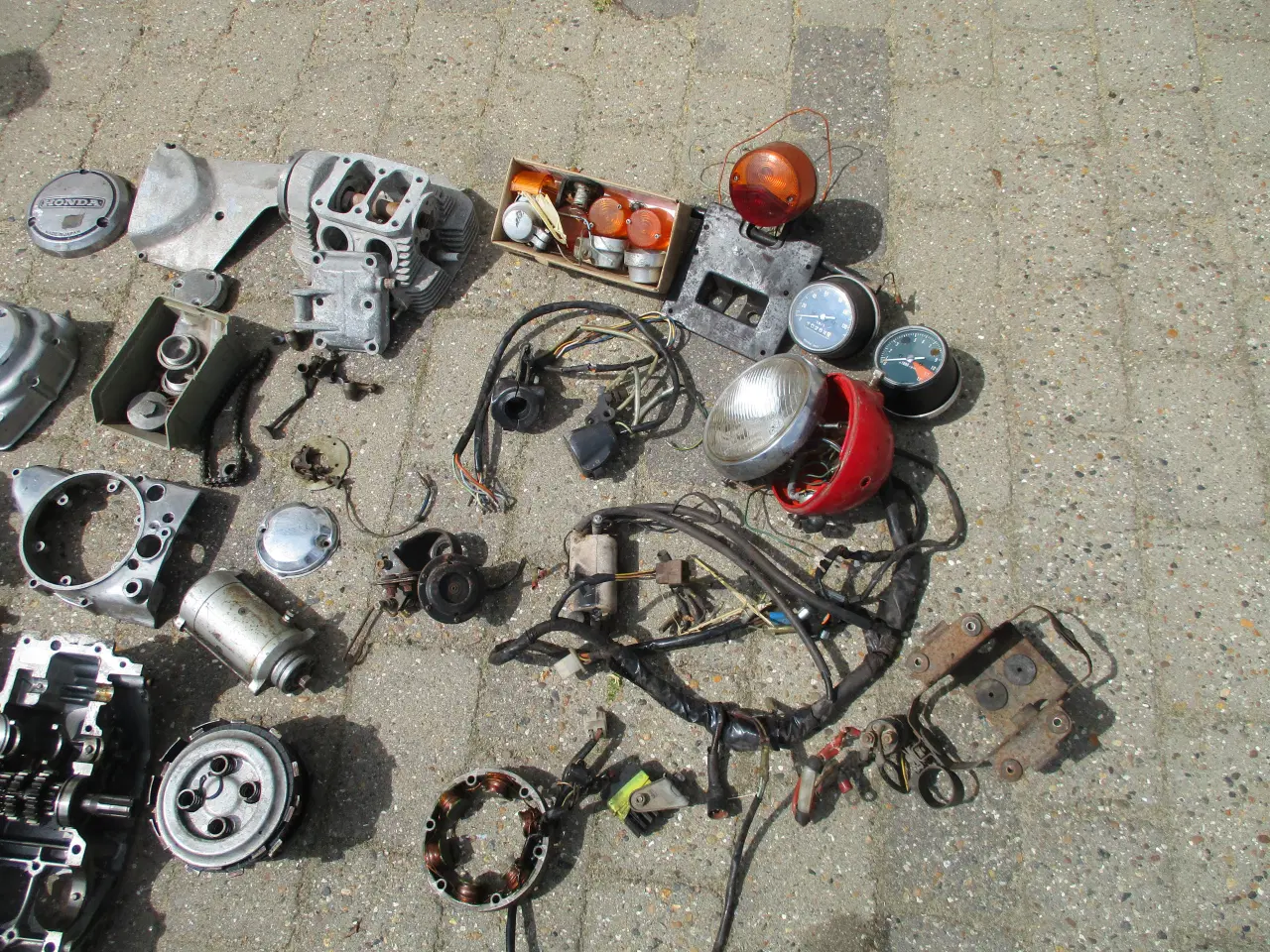 Billede 6 - Honda CB 125 Twin Stel og mange dele