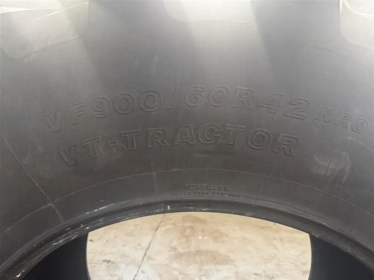 Billede 3 - Bridgestone 900/60R42