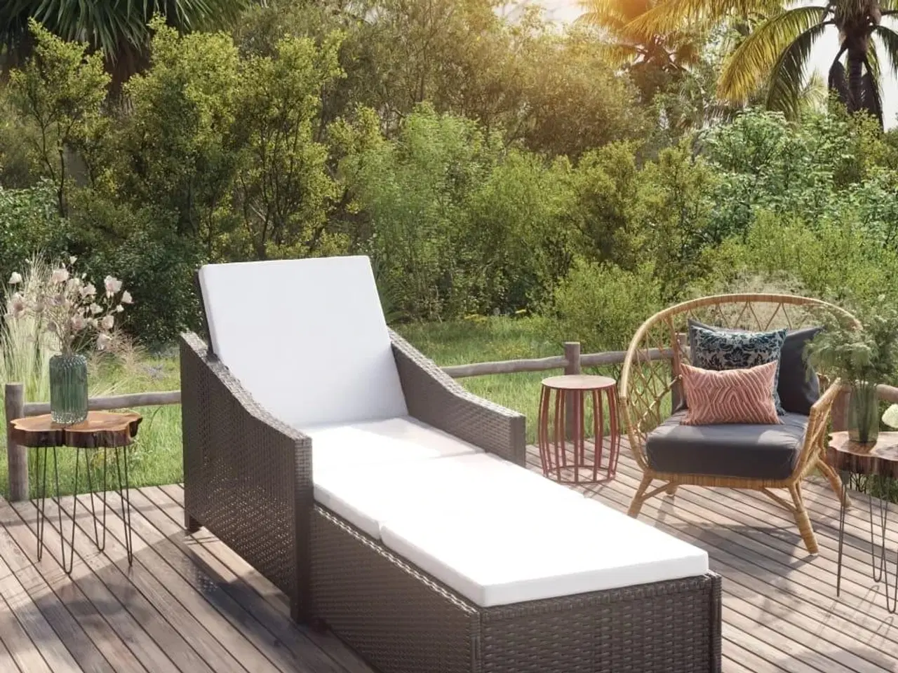 Billede 1 - Liggestol med cremefarvet hynde polyrattan sort