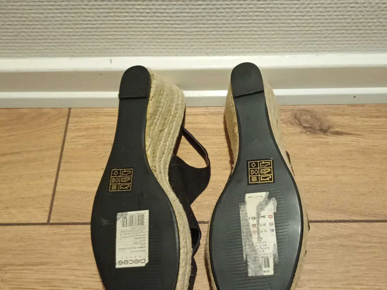 Billede 5 - Fine damesandaler, PIECES SHOES, str. 41.