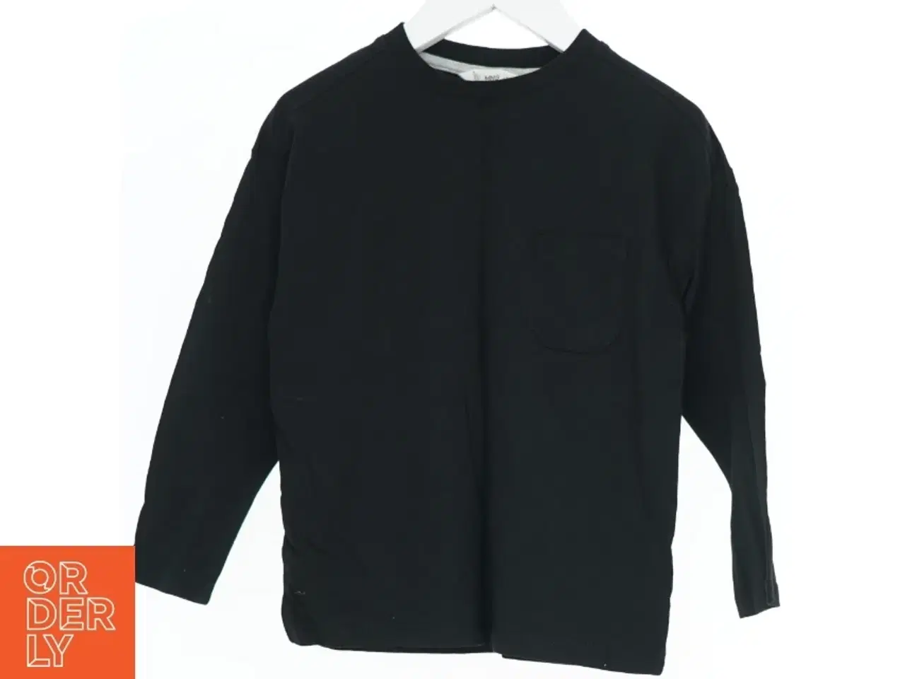 Billede 1 - Langærmet sort t-shirt fra Mango (str. 116)
