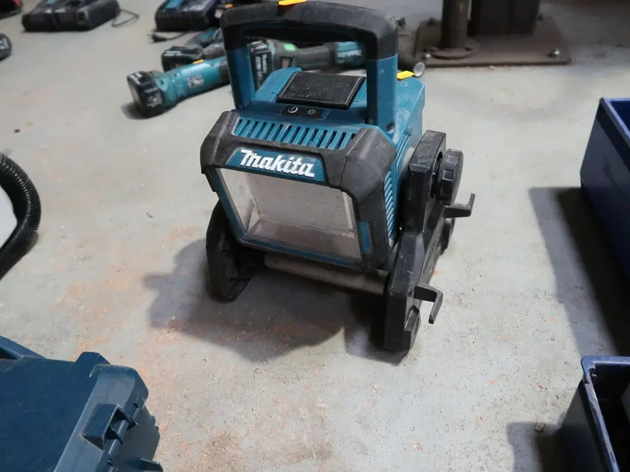 Billede 1 - Arbejdslampe MAKITA DML811