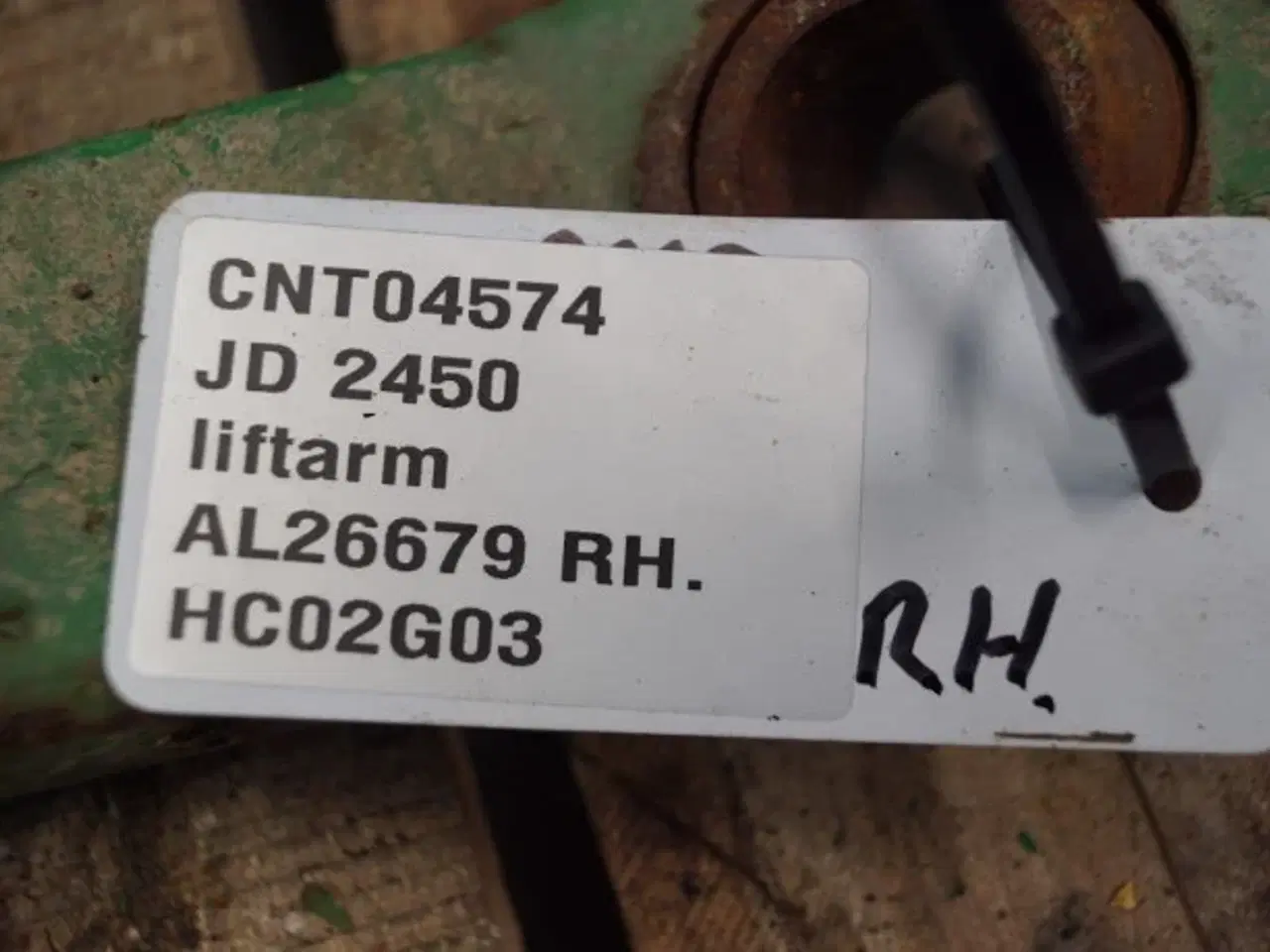 Billede 10 - John Deere 2450 R.H. Liftarm AL26679