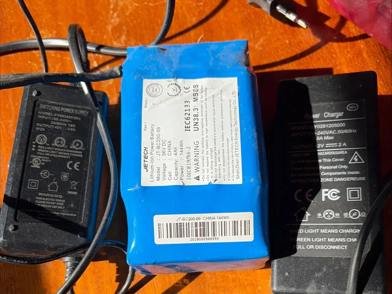 Billede 1 - Ladere og scooter batteri