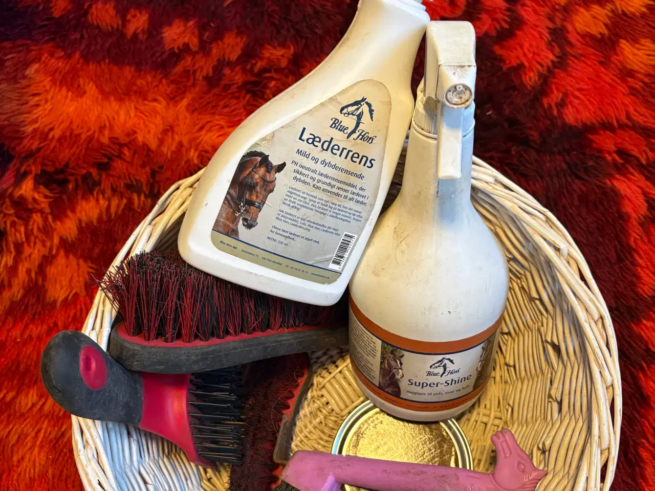 Billede 4 - Ridehjelme og udstyr sælges