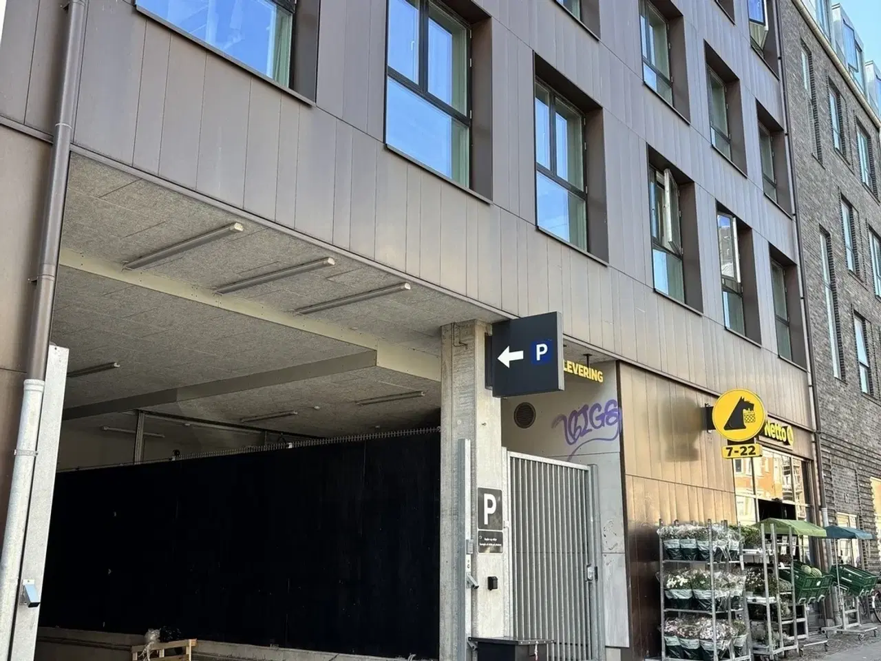 Billede 3 - Parker centralt og bekvemt på H.C. Ørstedsvej. Frederiksberg C