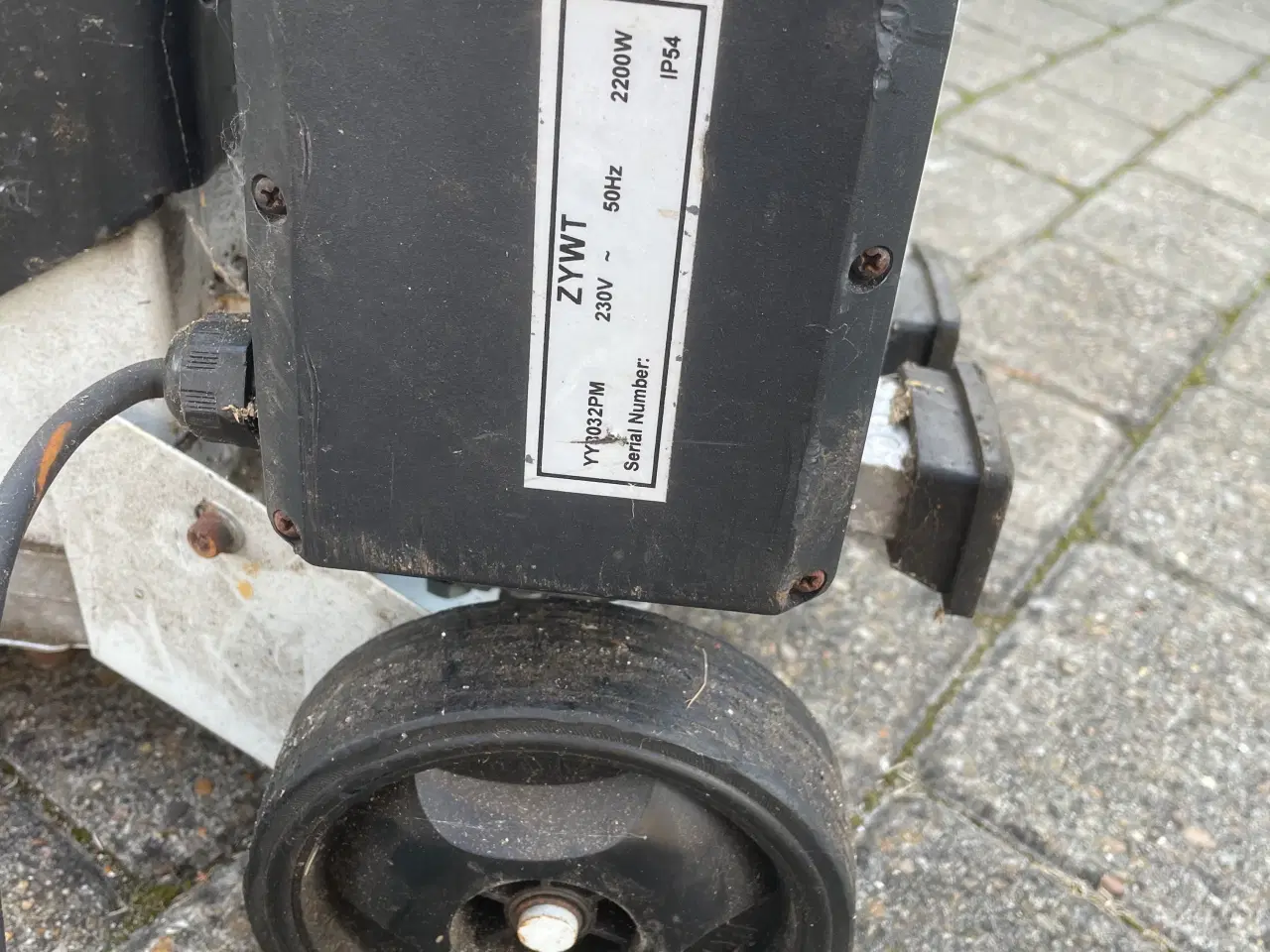 Billede 2 - Jeg sælger Brændekløver Virker perfekt