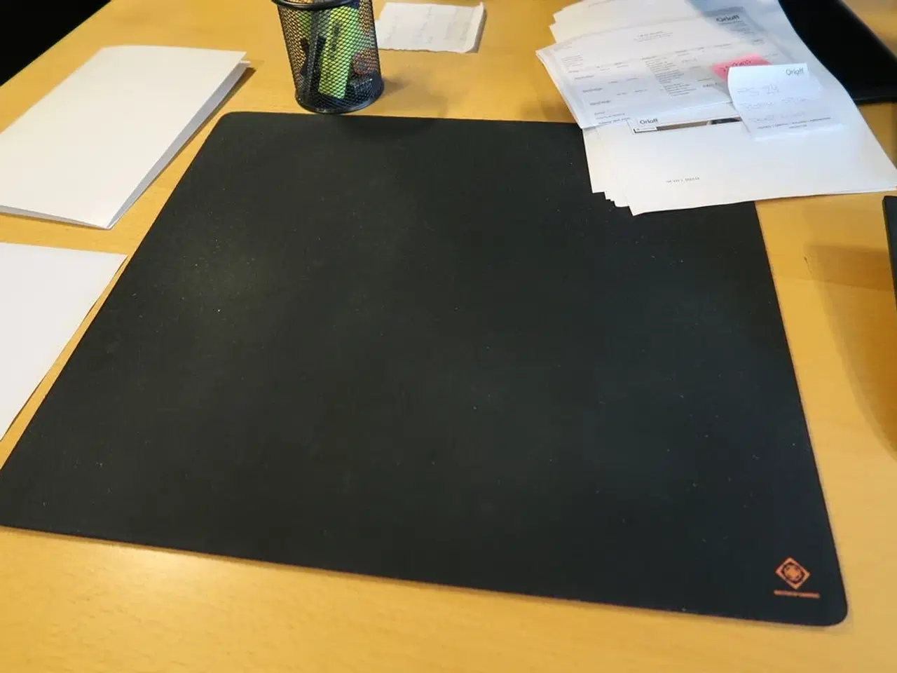 Billede 3 - 2 stk. computerskærme HP Compaq LA2405x med tastatur