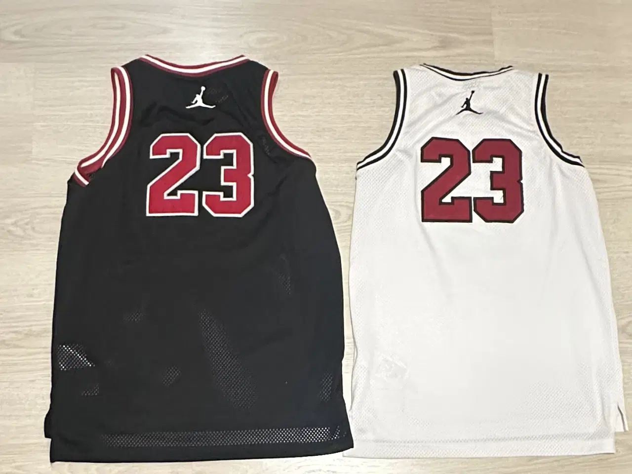 Billede 4 - 2 stk Jordan trøjer str Xl