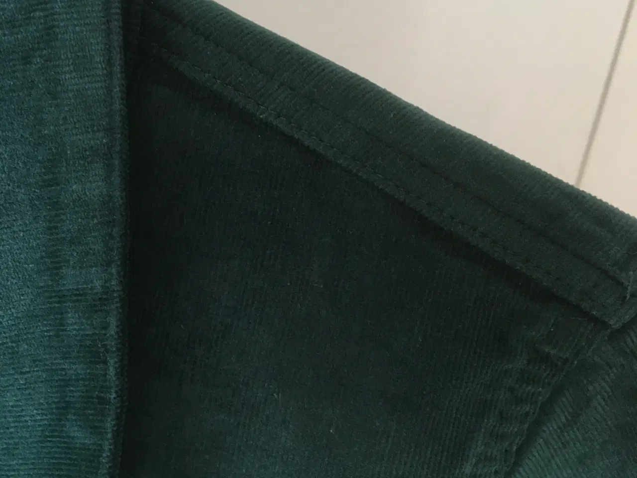 Billede 2 - Flot Vero Moda mørkere flaskegrøn jakke