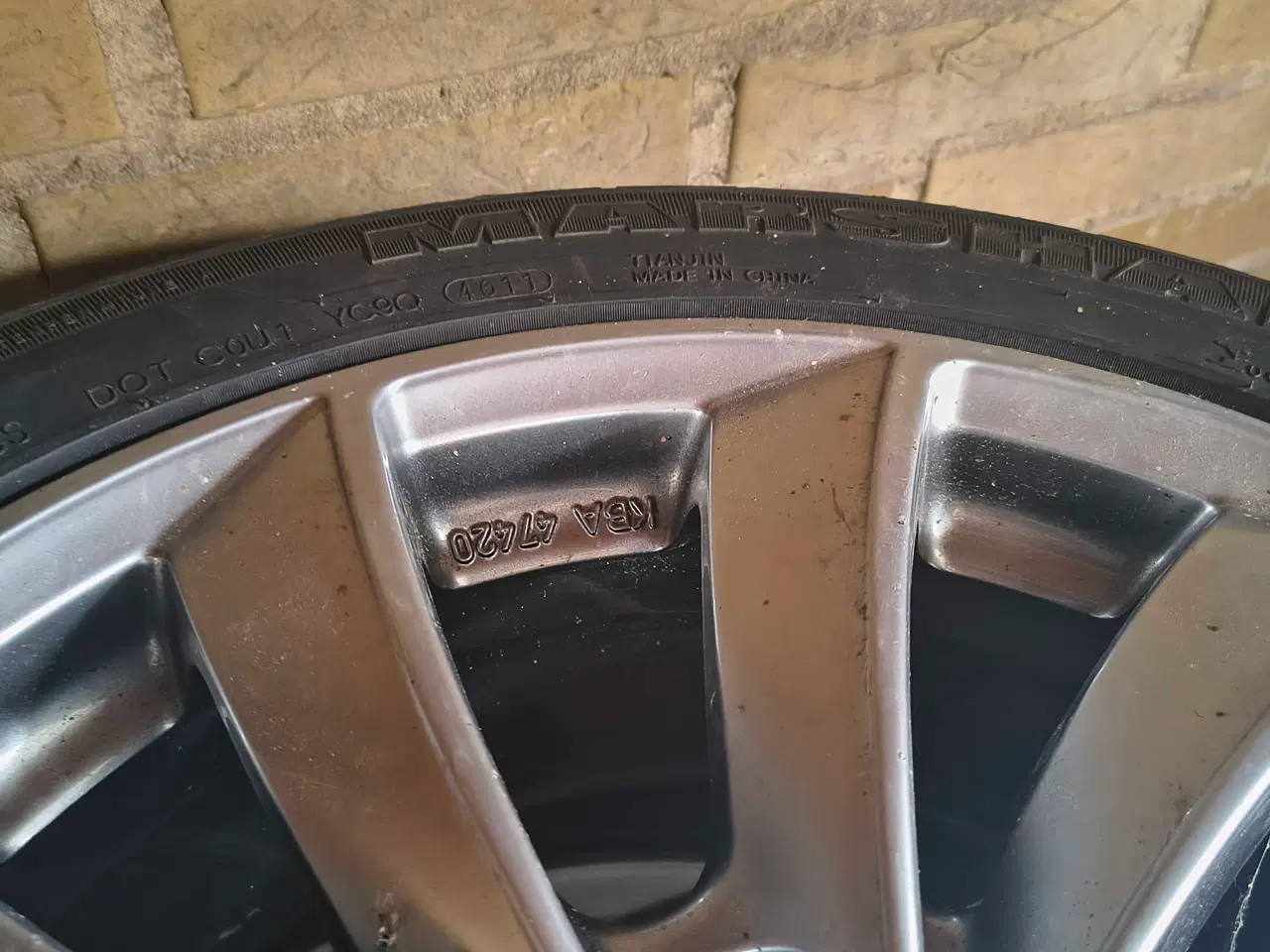 Billede 4 - Dæk med fælge sælges samlet