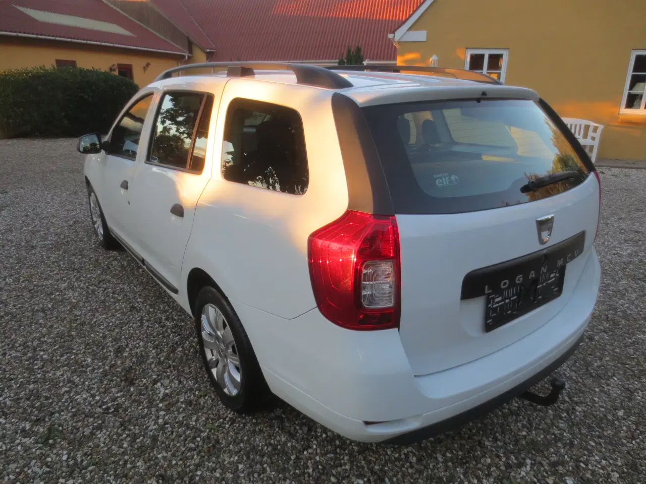 Billede 8 - Dacia Logan 1.2 i Stc År 2016. 