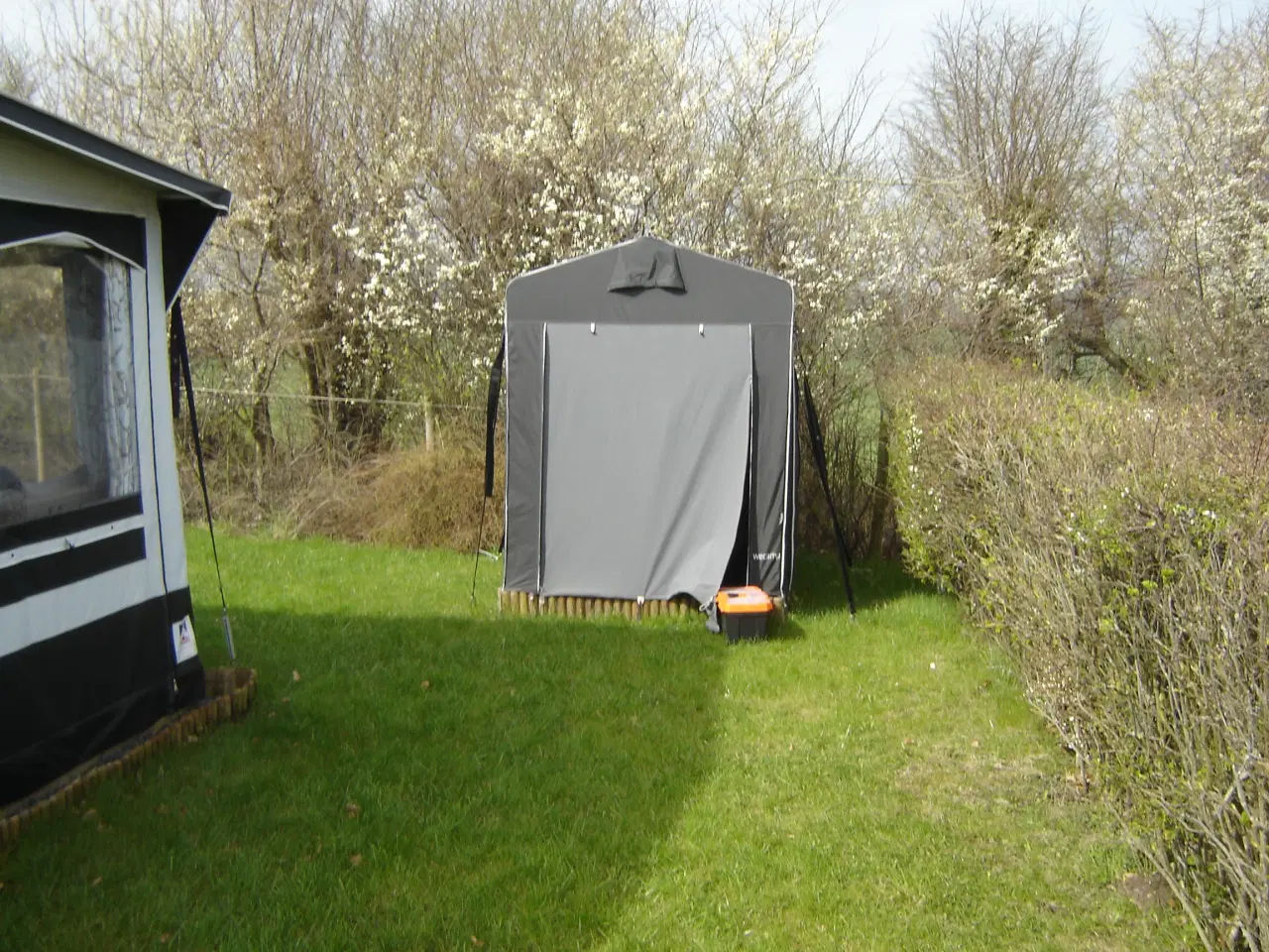 Billede 6 - Velholdt campingvogn med helsårstelt (Gysto) 