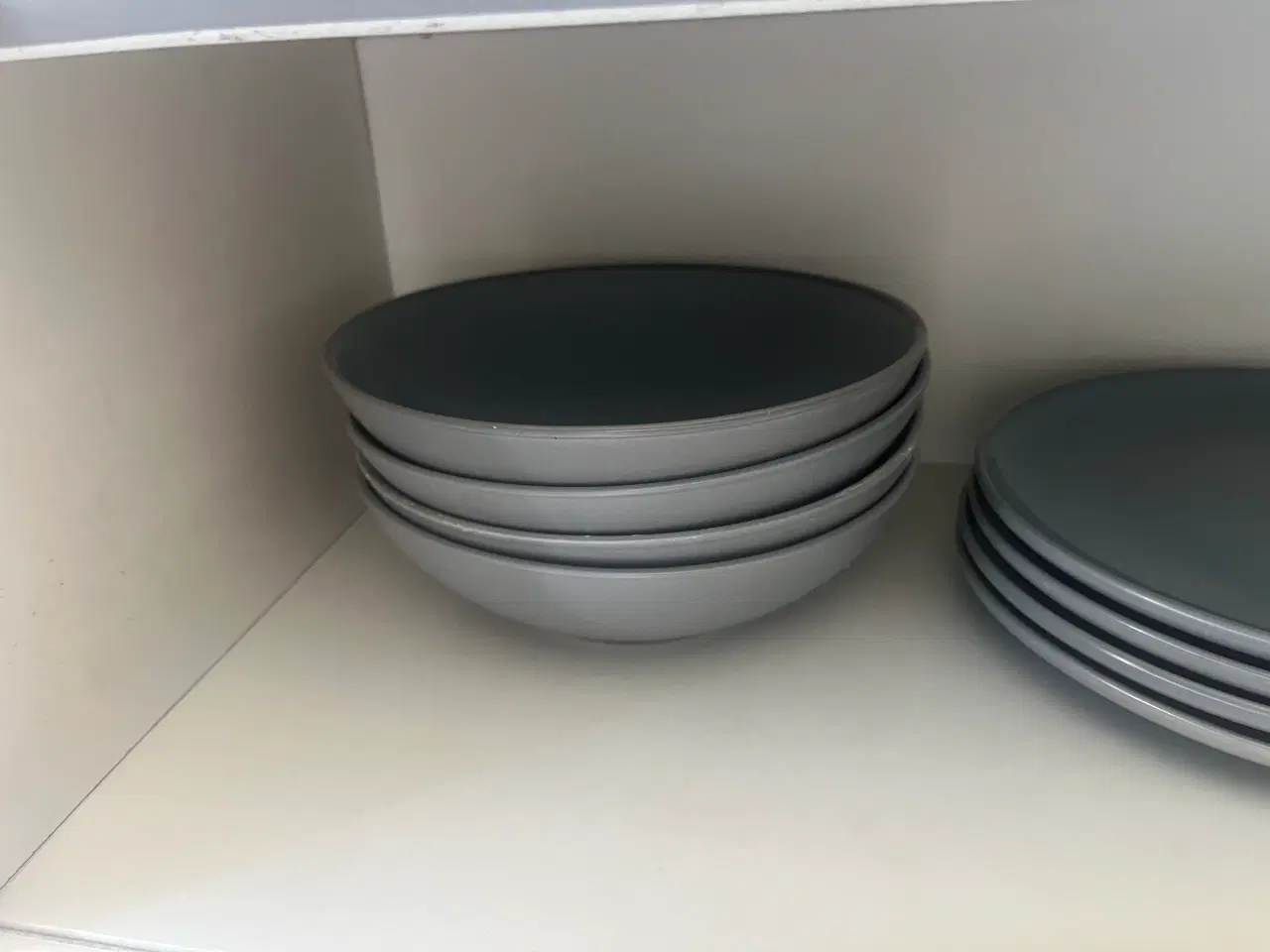 Billede 3 - Tallerken sæt med 4styk af hver