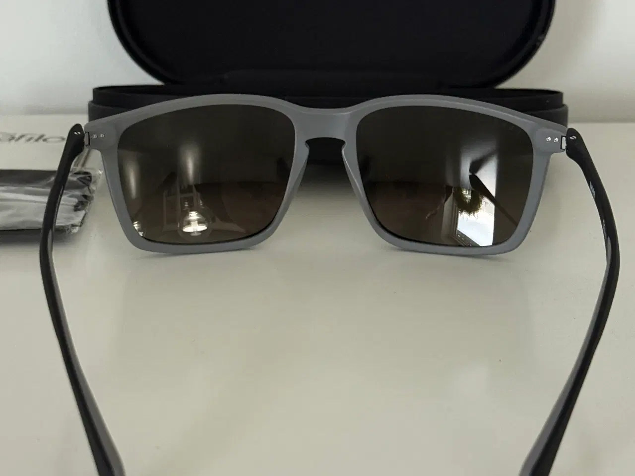 Billede 11 - Nye sort/grå Hugo Boss solbriller