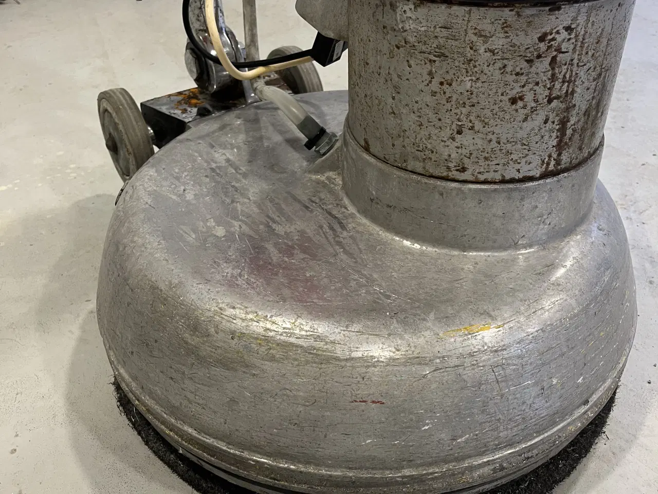 Billede 7 - Gulvpoleringsmaskine / Gulvskrubber – Wetrok