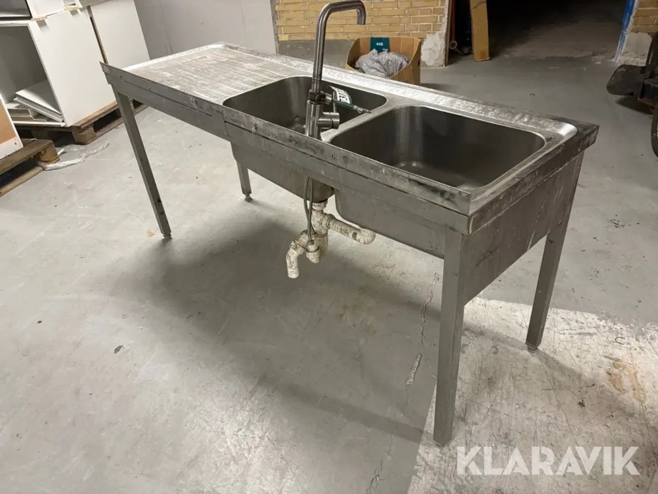 Billede 3 - Rustfri vask med armatur