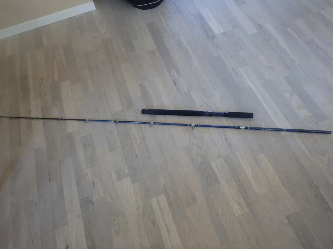 Billede 1 - Fiskestang Mrk. Ron Thomson Energizer 8 fod