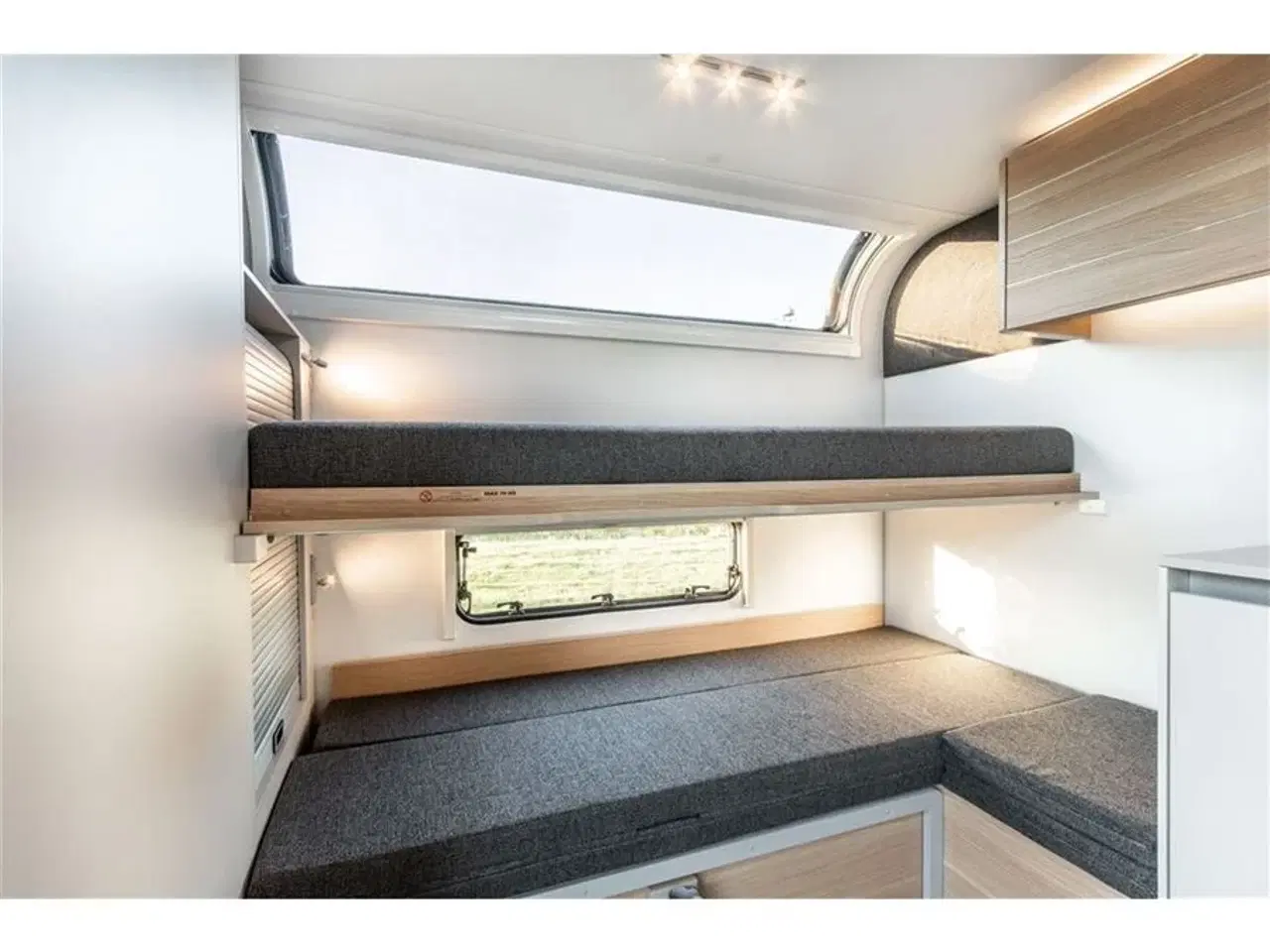 Billede 3 - 2022 - Adria Adora 613 PK   5 personers køjevogn