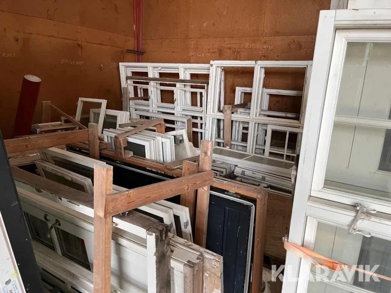 Billede 1 - Vindues parti + yderdør