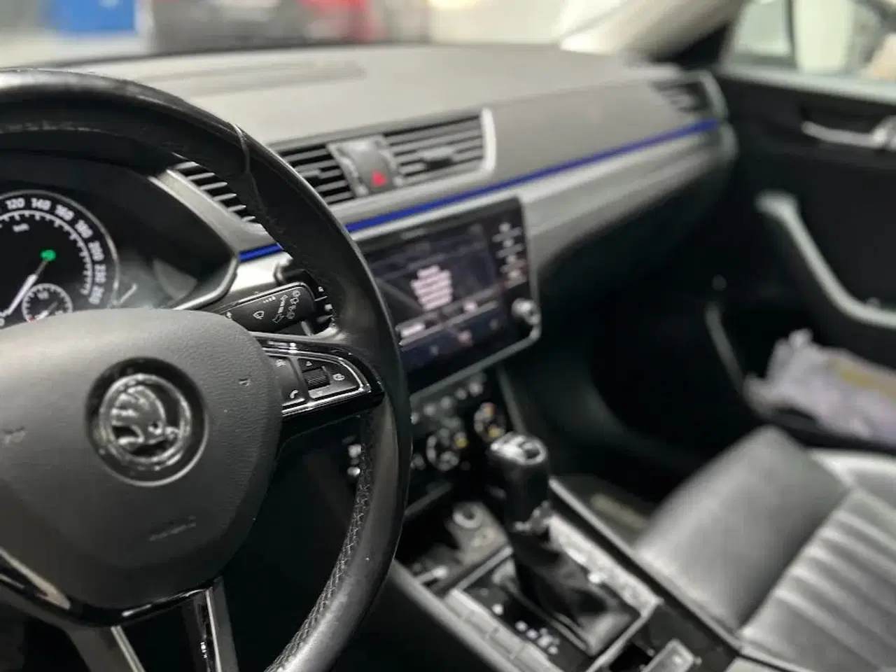 Billede 9 - Skoda Superb 2,0 TDi 150 Business Executive Combi DSG