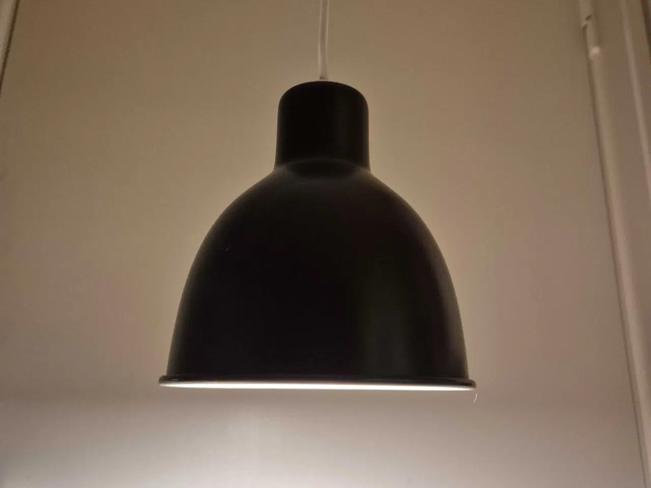 Billede 5 - Sød matsort retrolampe fra Luxo 