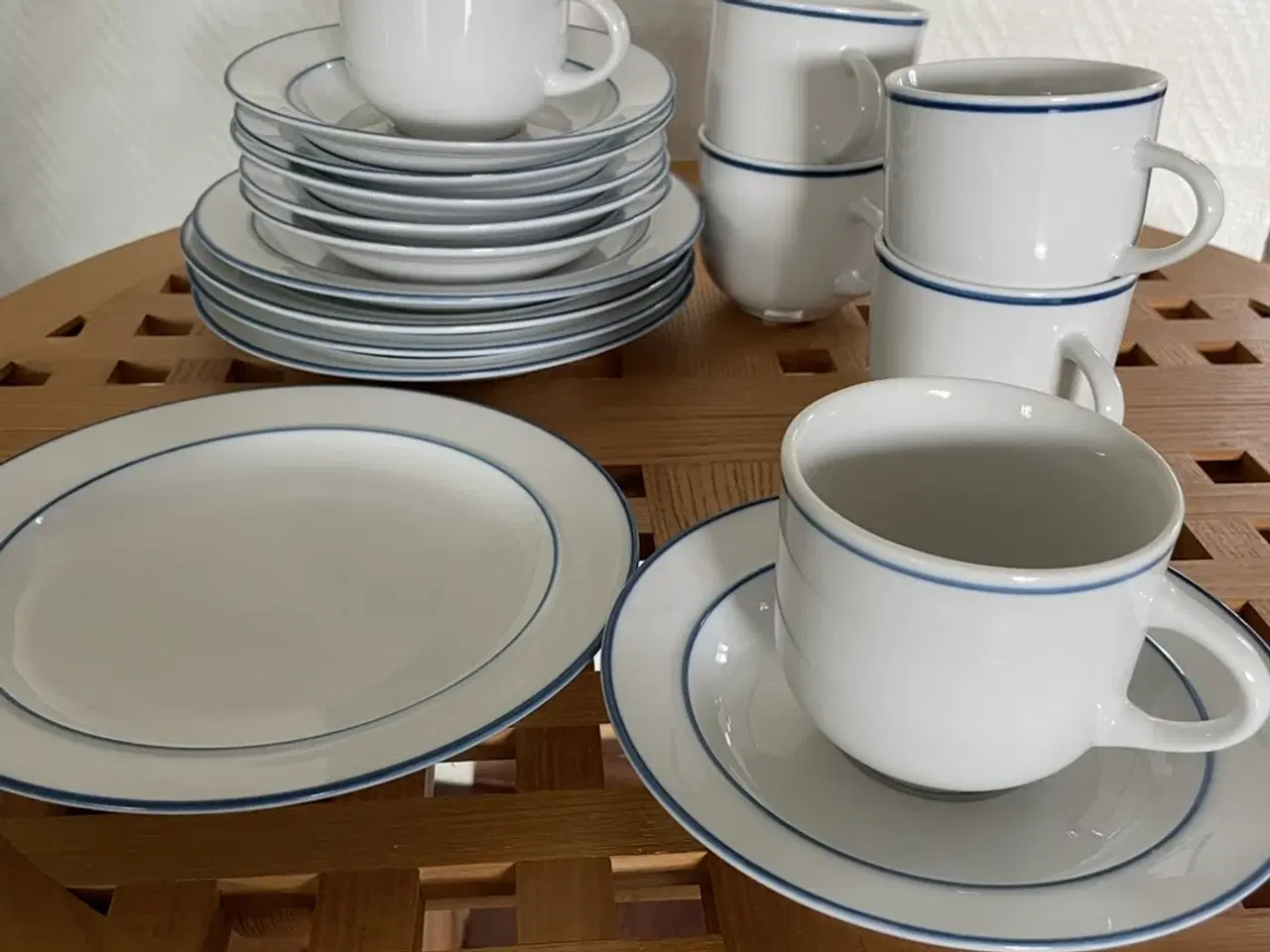 Billede 2 - Blåt glas fad 