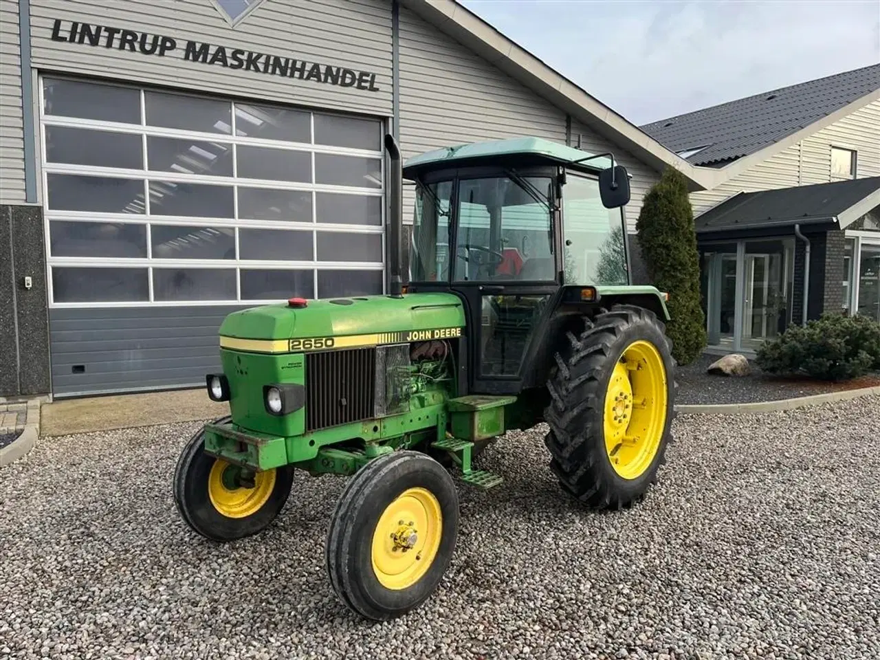 Billede 2 - John Deere 2650 KUN 3268 timer og meget snild og handy traktor