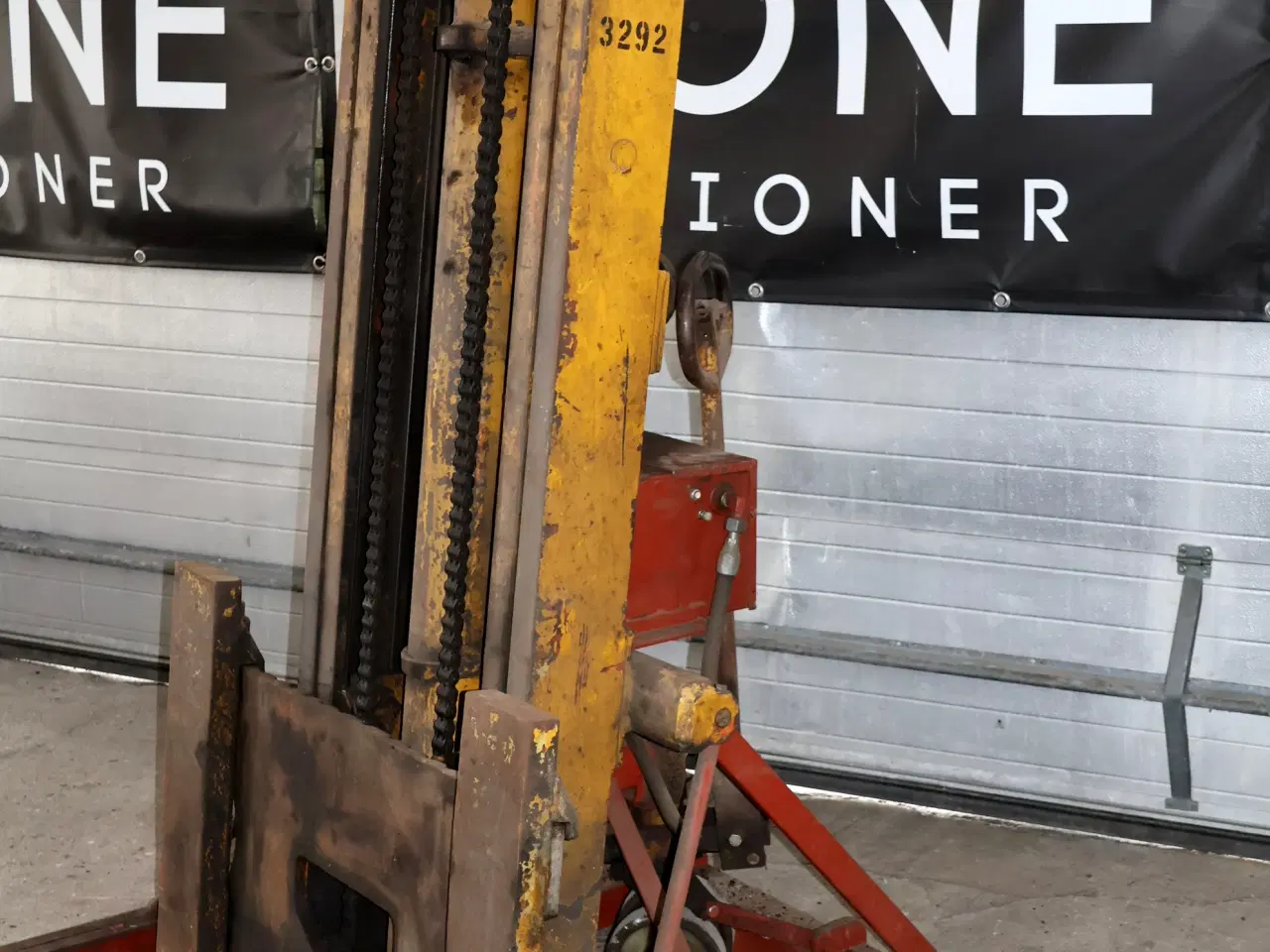 Billede 3 - Hjemmelavet autolift, afprøvet uden bil, kører