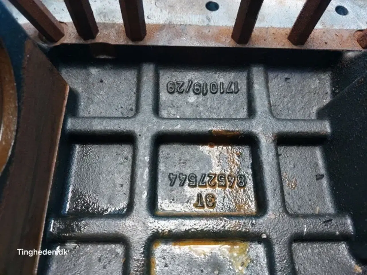 Billede 10 - Case Puma 185 Flangedæksel 84414270