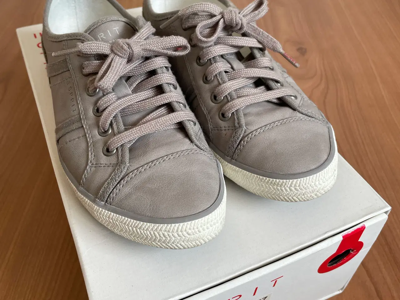 Billede 2 - ESPRIT Sneakers Beige str. 37