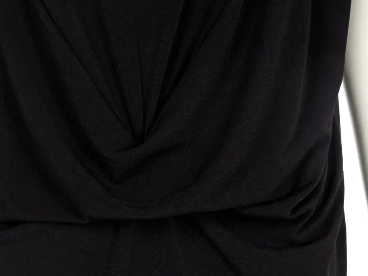 Billede 9 - By Malene Birger sort kjole med fin knudedetalje