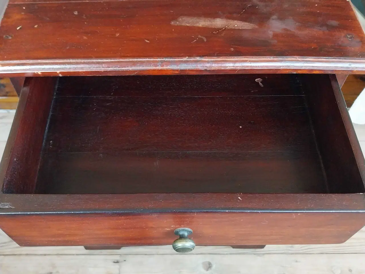 Billede 3 - Sengebord 