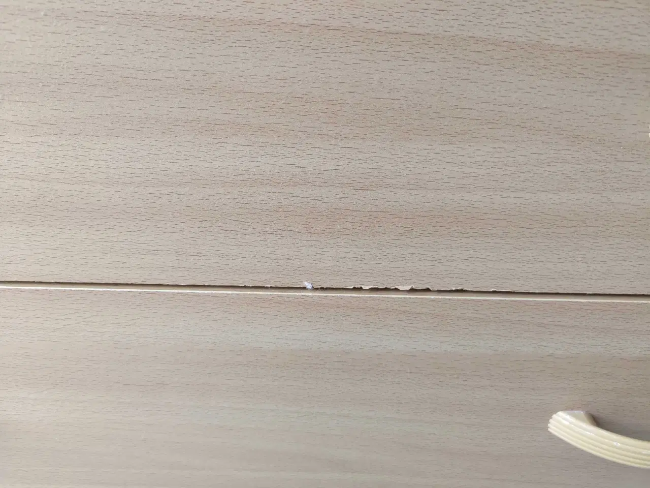 Billede 4 - Kommode, honning farvet.