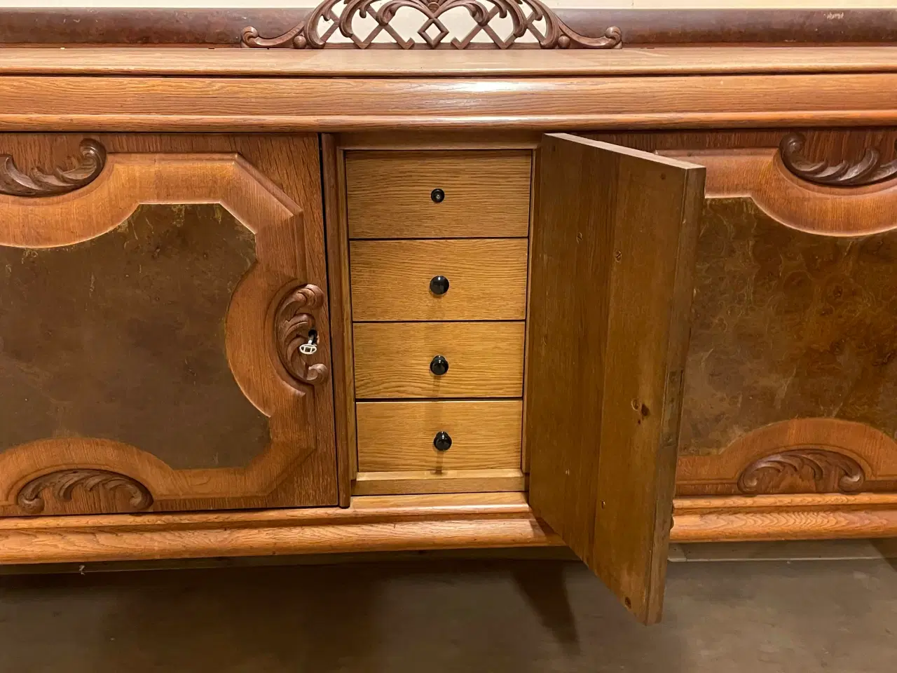 Billede 2 - Skænk, ca. år 1920