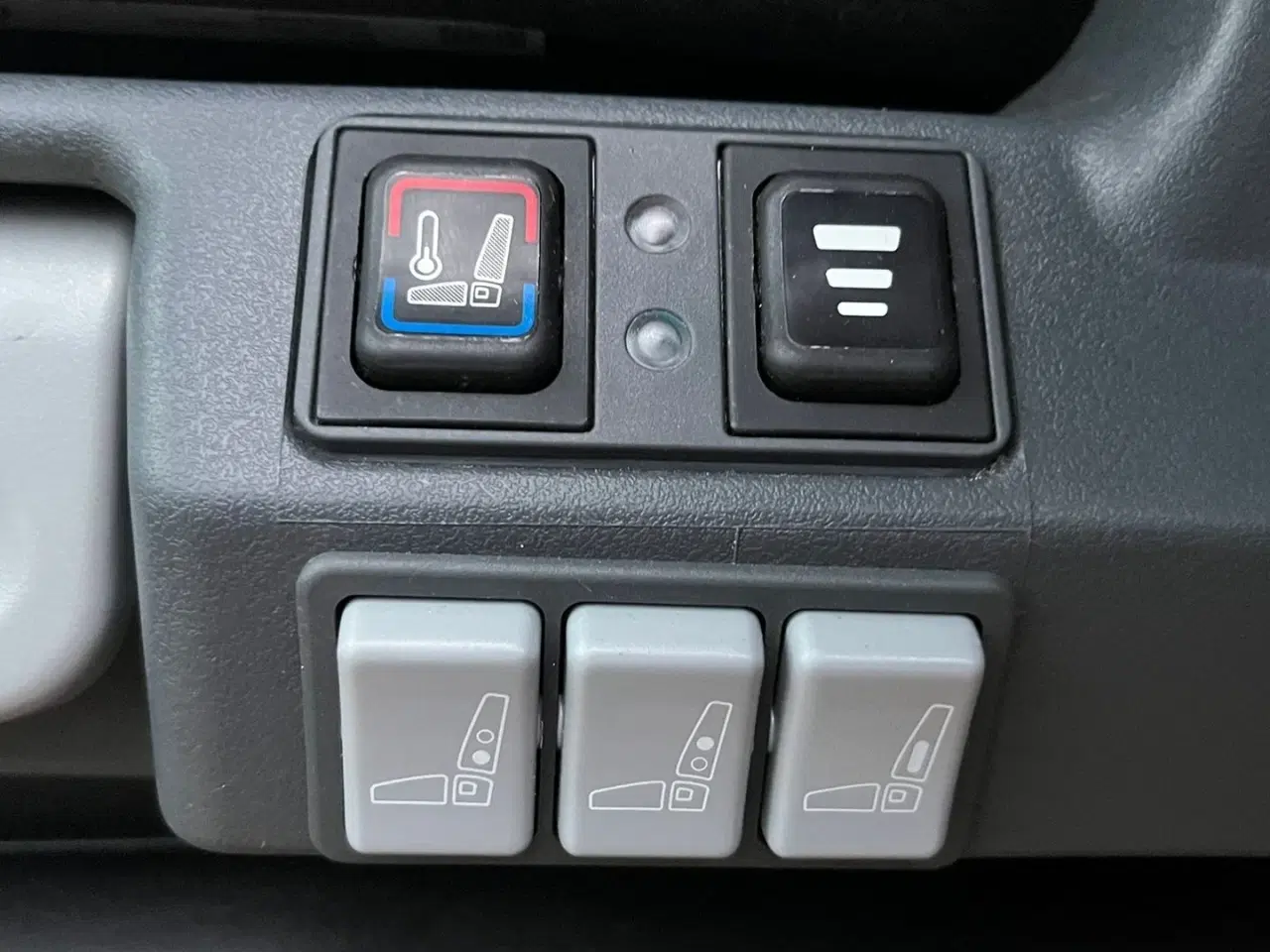 Billede 6 - Volvo L 70 H H2 BEMÆRK MED GARANTI FRA VOLVO FREM TIL DEN 18.6.2026. AGRICULTURE DK-maskine med lang arm, Co-Pilot & med 750mm Michelin MEGA X BIB hjul.