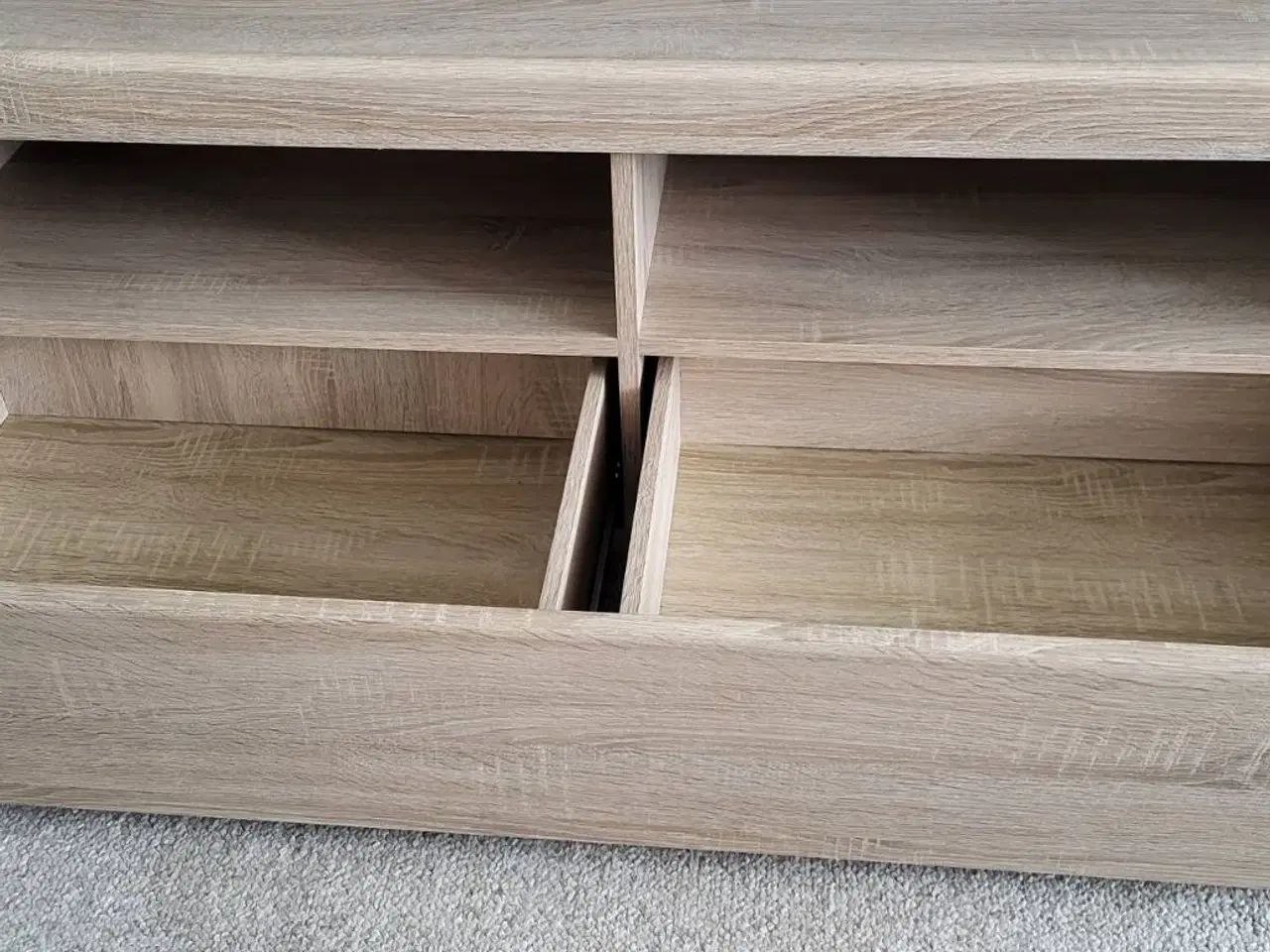 Billede 1 - TV-skab med 2 skuffer – til salg