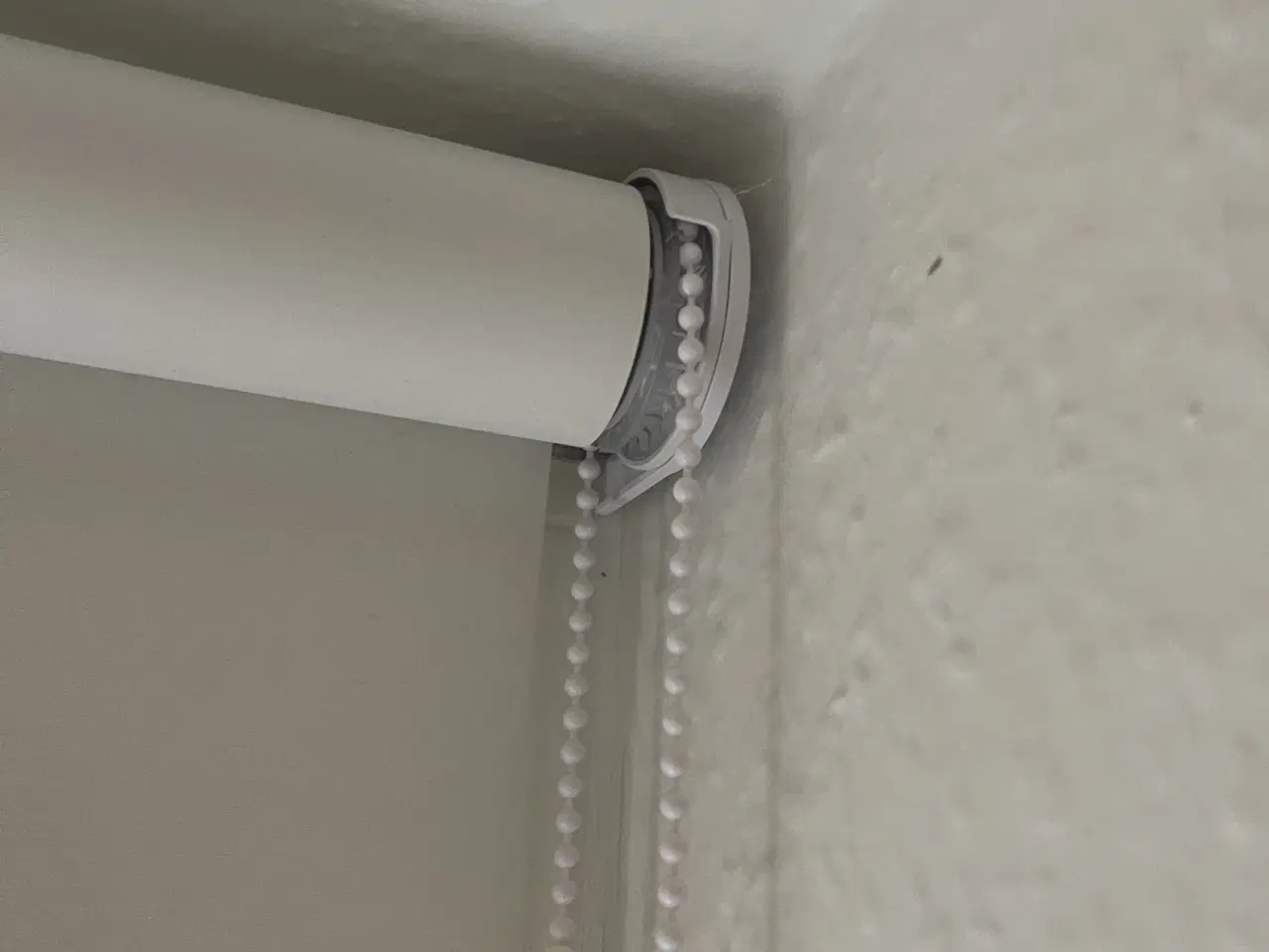 Billede 4 - Rullegardin hvid/ mørklægning