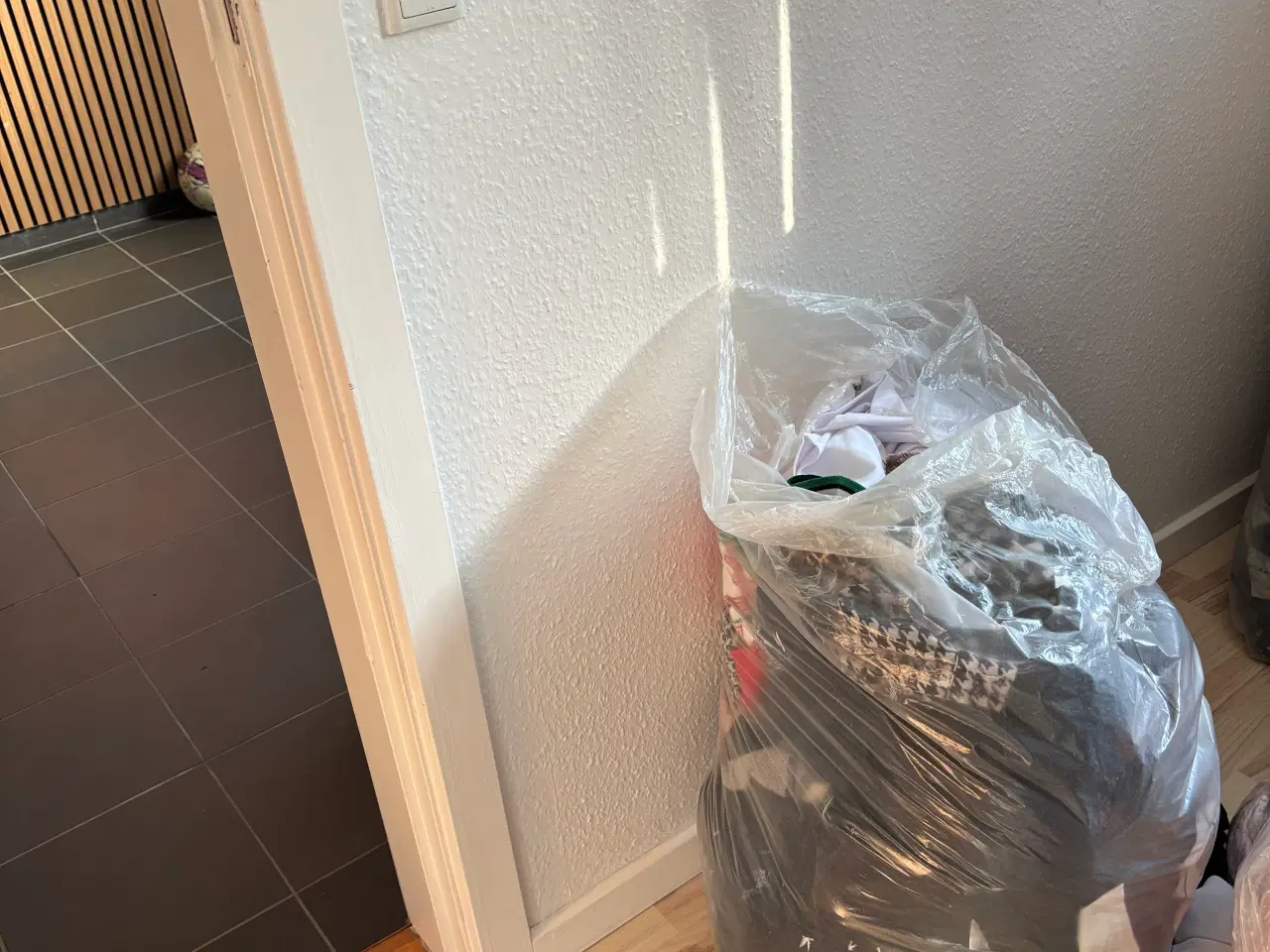 Billede 1 - 1 stk dame tøjsæk 