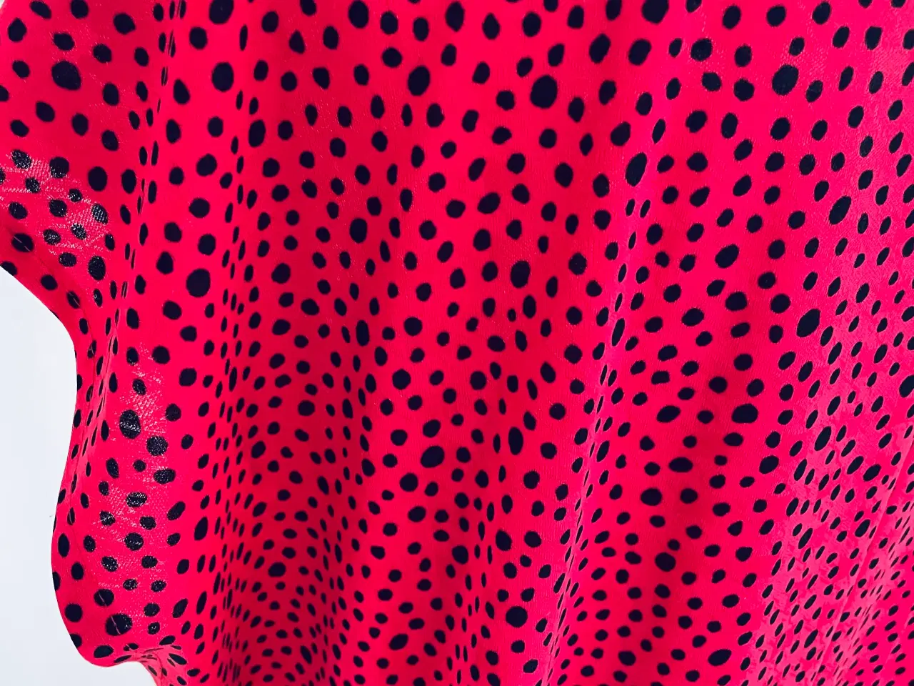 Billede 10 - + size kjole fra Paige made in England