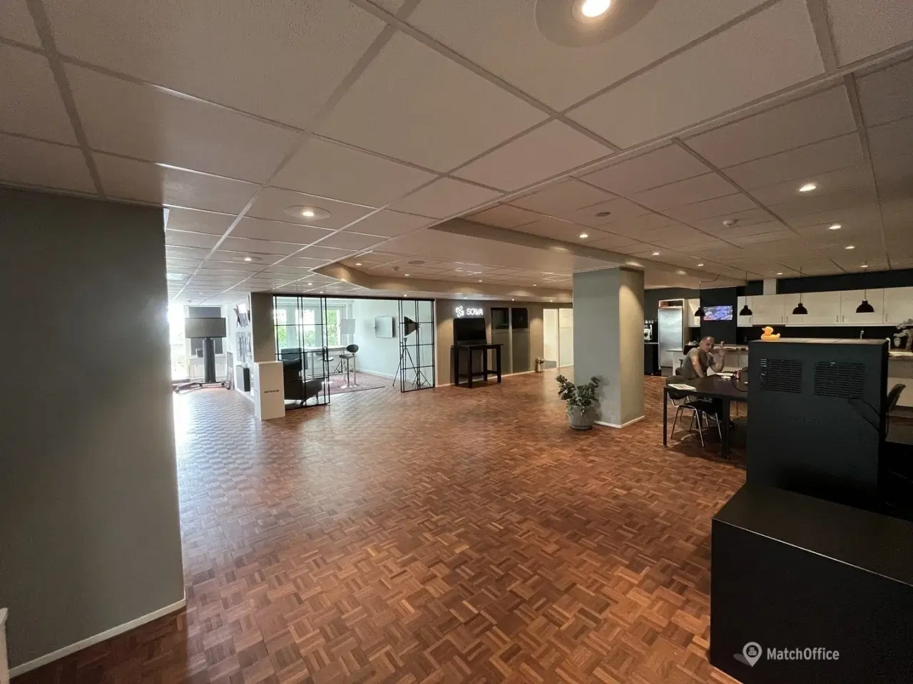 Billede 15 - Sjældent udbudt kombination af lager & kontor